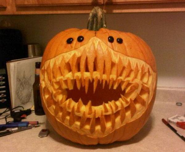Awesome Halloween Jack-o-Lanterns Shark Mouth Halloween Pumpkin