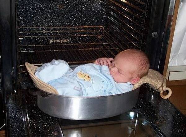 Terrible Parents Put Their Baby In The Oven