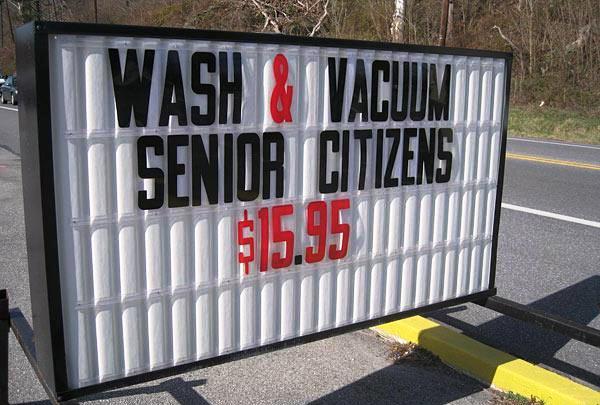 funniest-signs-senior-citizens