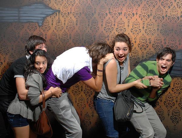 Scared Haunted House Photos