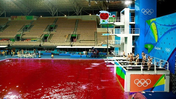 Green Pool Olympics Photoshops