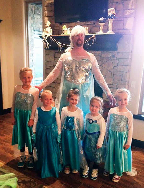 Group Of Elsa From Frozen