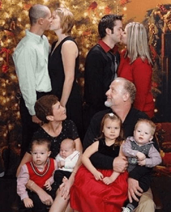 Uncomfortable Christmas Picture Shot