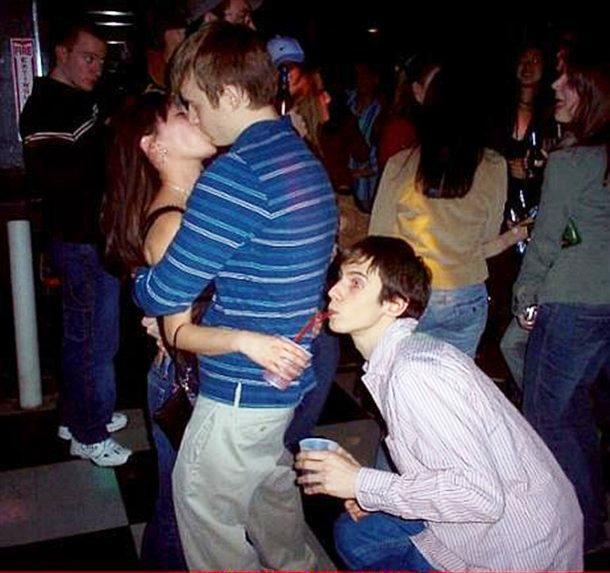 best-photobombs-hook-up-club-drink