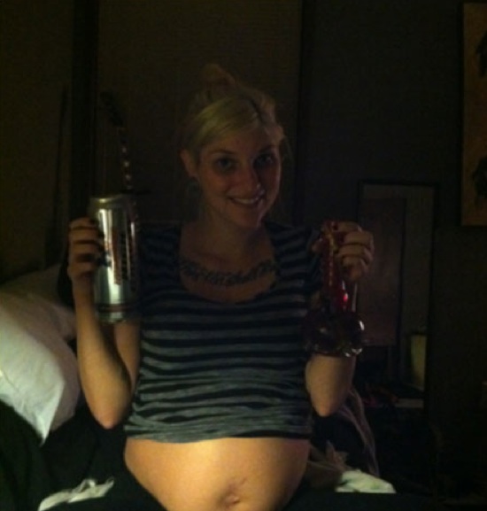 Worst Twitter Self-Pictures Pregnant