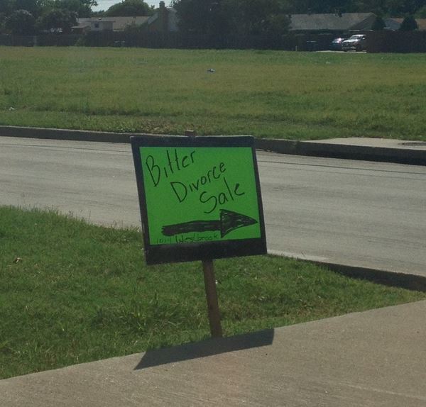 Divorce Sale Funny Signs