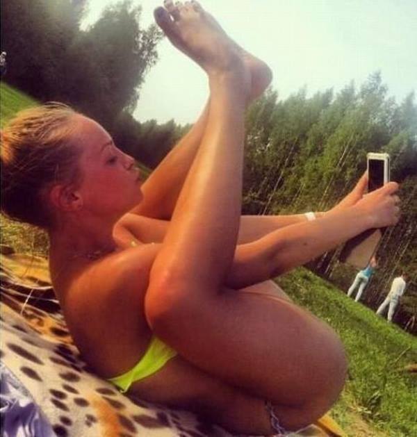 Nude Selfie Fail Naked