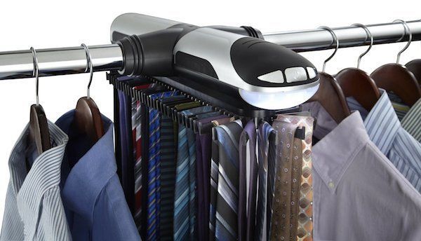 Motorized tie rack