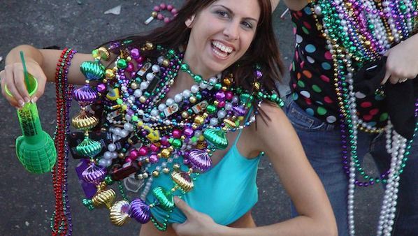 7 Mardi Gras Tricks Thatll Get Daddys Attention And Lots Of Beads 