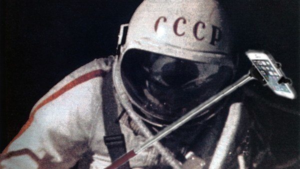 selfie-leonov