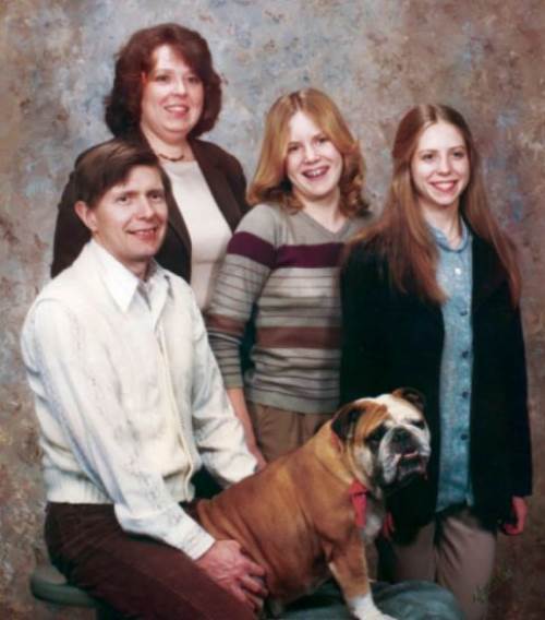 Hilarious Awkward Family Pictures