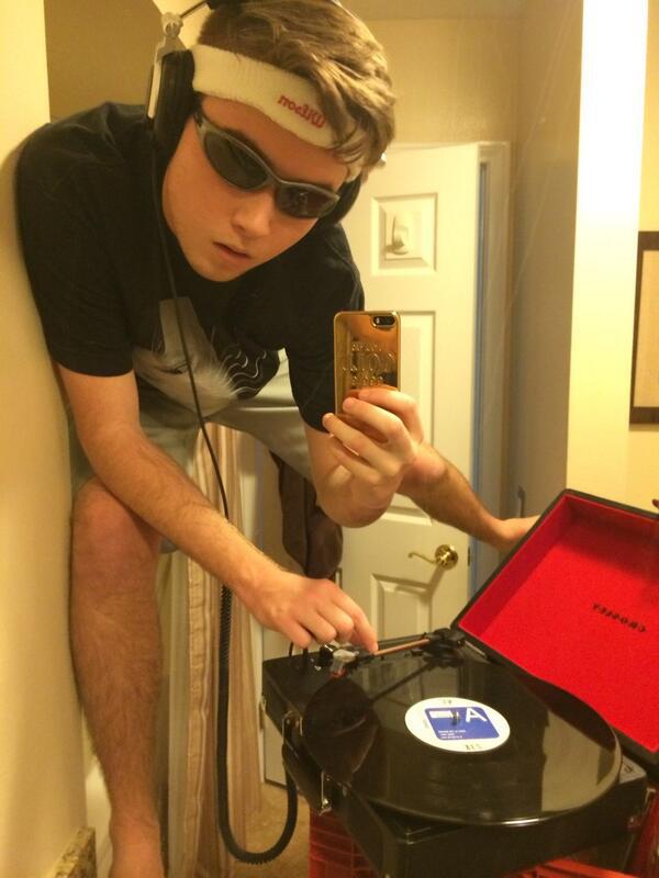 Djing Selfie