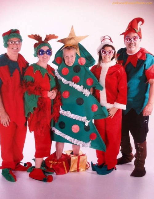 Funny Awkward Christmas Photos