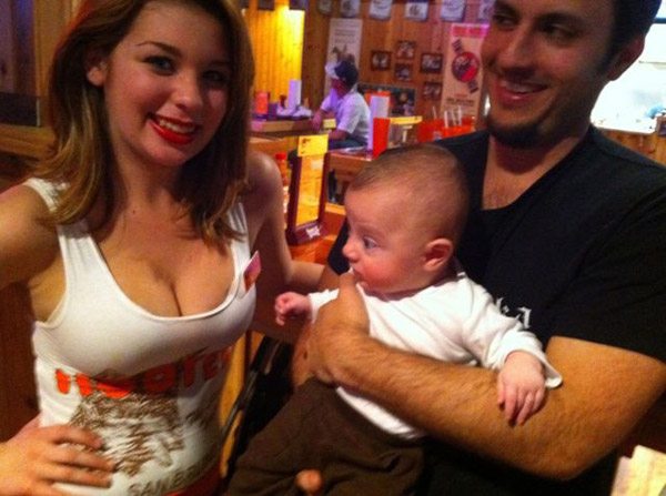 Father Son Hooters Waitress