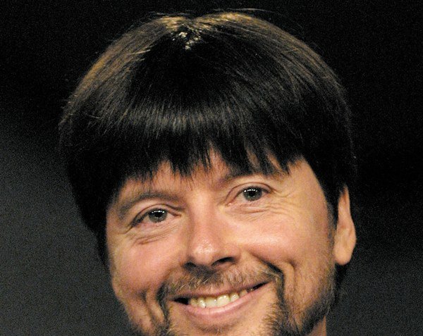 16 Intense Zoom Ins Of Ken Burns Hair That Are Strictly Platonic