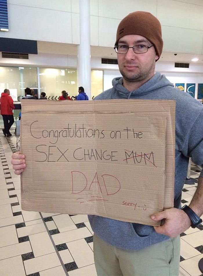 48 Funny Airport Signs That Went Above And Beyond 
